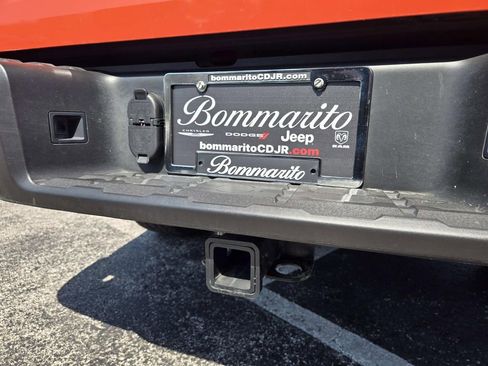 Used 2025 Nissan Frontier PRO-4X w/ Pro Convenience Package image 14