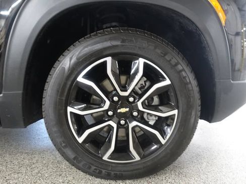 Used 2022 Chevrolet TrailBlazer ACTIV w/ Technology Package AWD/4WD image 26
