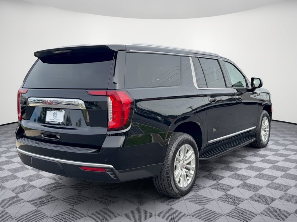 Used 2023 GMC Yukon XL SLT w/ SLT Luxury Package AWD/4WD image 9
