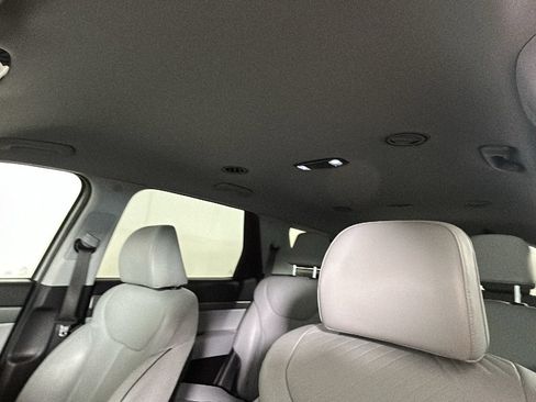Used 2024 Hyundai Palisade SEL FWD image 15
