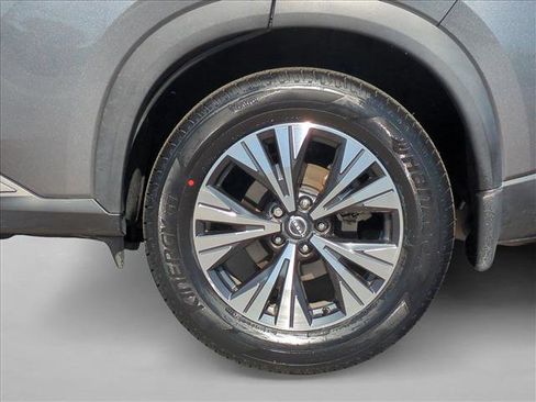 Used 2023 Nissan Rogue SV w/ SV Premium B Package FWD image 23