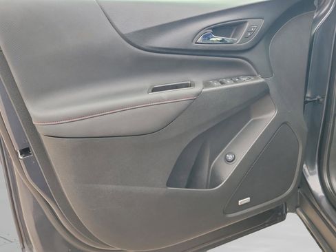 Used 2023 Chevrolet Equinox RS w/ RS Leather Package image 28