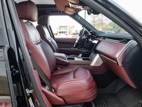 Used 2024 Land Rover Range Rover SE image 52