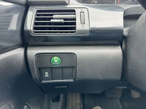 Used 2015 Honda Accord Sport image 18