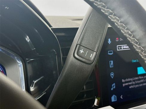 Used 2025 Chevrolet Silverado 2500 LTZ w/ LTZ Convenience Package image 6