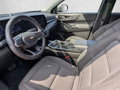 Used 2025 Chevrolet Equinox LT image 15