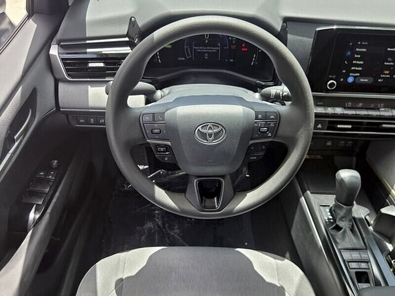 Used 2026 Toyota Camry LE FWD image 12