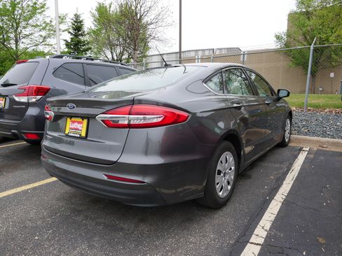Used 2019 Ford Fusion S FWD image 5