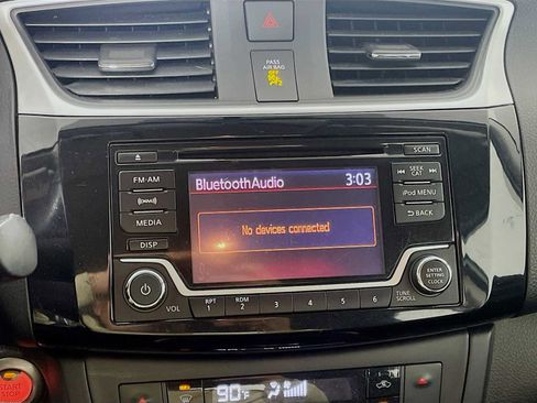 Used 2018 Nissan Sentra SV image 12