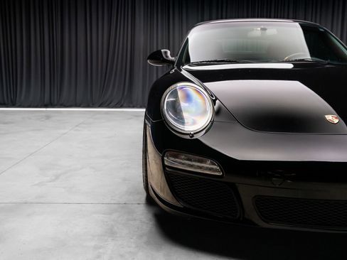 Used 2009 Porsche 911 Cabriolet image 20