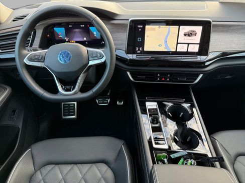 New 2026 Volkswagen Atlas SEL Premium R-Line AWD/4WD image 11