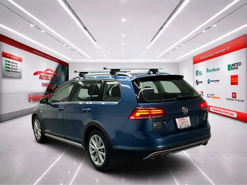 Used 2018 Volkswagen Golf Alltrack S image 5