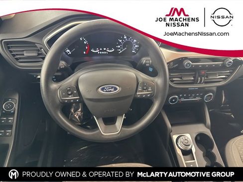 Used 2020 Ford Escape SE image 23