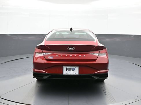 Certified 2023 Hyundai Elantra SEL w/ Convenience Package FWD image 7