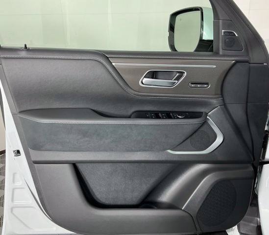 Certified 2026 INFINITI QX80 Luxe RWD image 11
