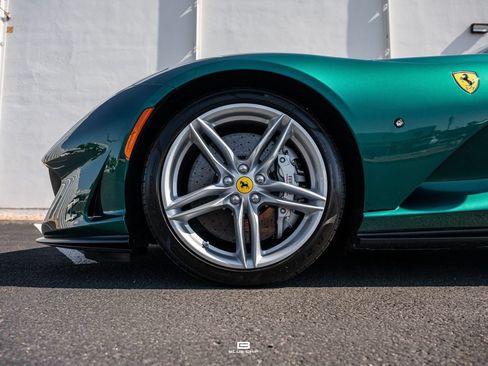 Used 2022 Ferrari 812 GTS RWD image 8