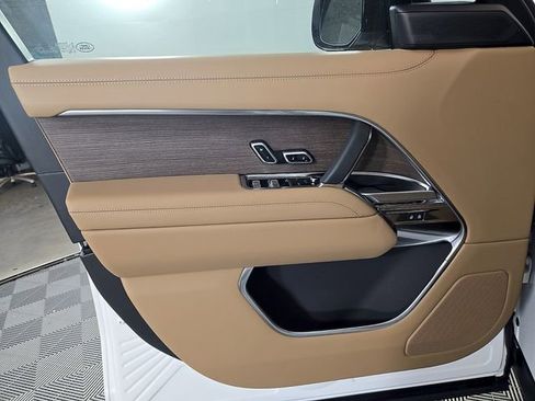 New 2026 Land Rover Range Rover SE AWD/4WD image 12