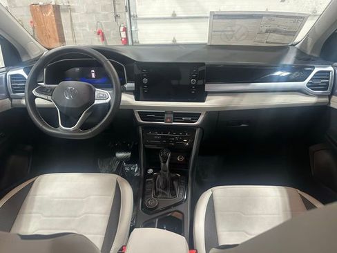 New 2026 Volkswagen Taos SE AWD/4WD image 15