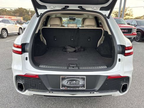 Used 2025 Genesis GV70 2.5T w/ Select Package image 11