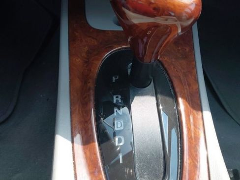 Used 2005 Mercury Sable LS FWD image 23