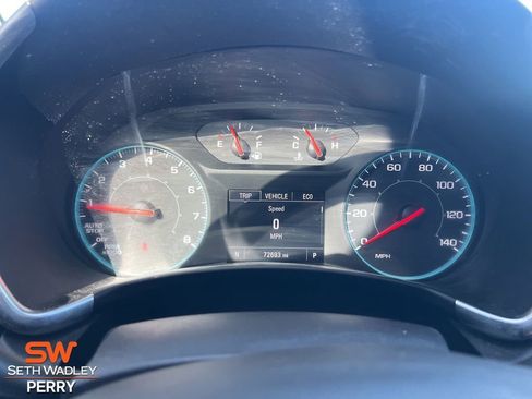 Used 2020 Chevrolet Equinox LS w/ LS Convenience Package image 19