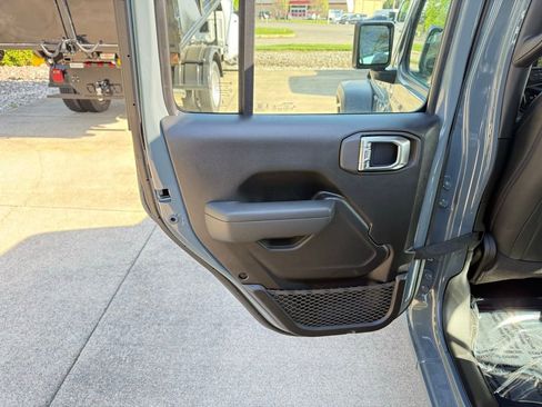 New 2026 Jeep Wrangler Sport AWD/4WD image 18