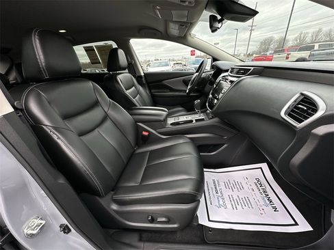 Used 2023 Nissan Murano SV w/ SV Midnight Edition Package image 23