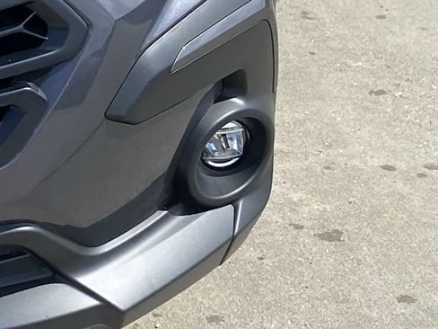 Certified 2025 Subaru Crosstrek 2.5i Limited w/ Popular Package #4A image 10