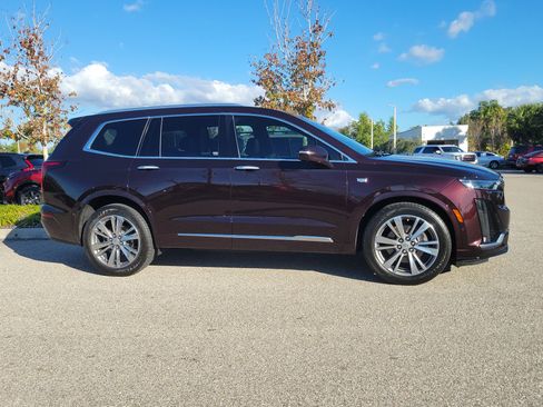 Used 2020 Cadillac XT6 Premium Luxury w/ Platinum Package image 3