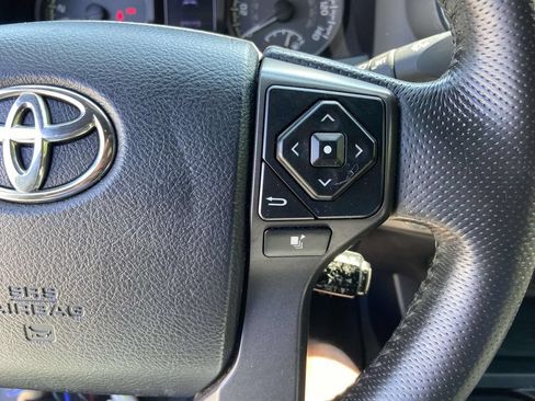 Used 2017 Toyota Tacoma TRD Off-Road w/ Tow Package RWD image 35