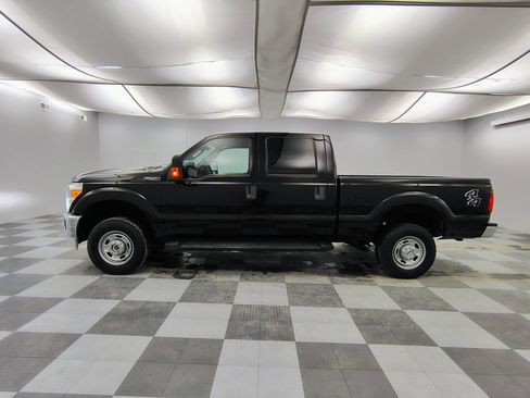 Used 2016 Ford F250 XL w/ Power Equipment Group image 7