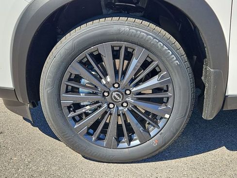 New 2026 Nissan Pathfinder SL w/ SL Premium Package FWD image 4