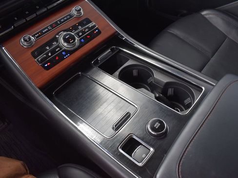 Used 2020 Lincoln Aviator Reserve w/ Elements Package Plus image 12