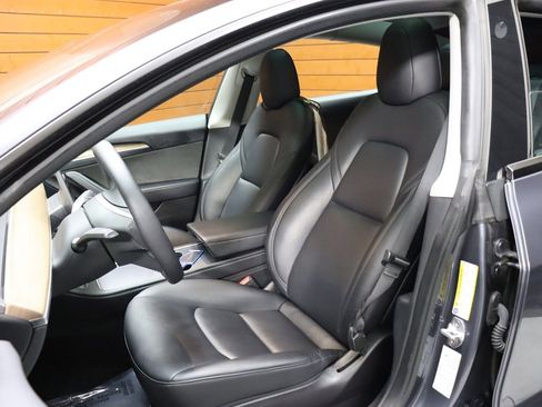 Used 2023 Tesla Model 3 Standard Range image 25