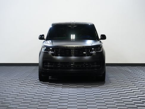 Used 2025 Land Rover Range Rover Long Wheelbase Autobiography AWD/4WD image 4