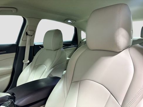 Used 2017 Buick LaCrosse Preferred FWD image 17