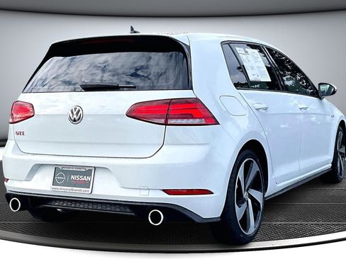 Used 2020 Volkswagen GTI SE image 6
