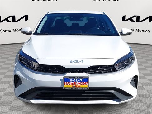 Certified 2023 Kia Forte LXS w/ LXS Technology Package image 2