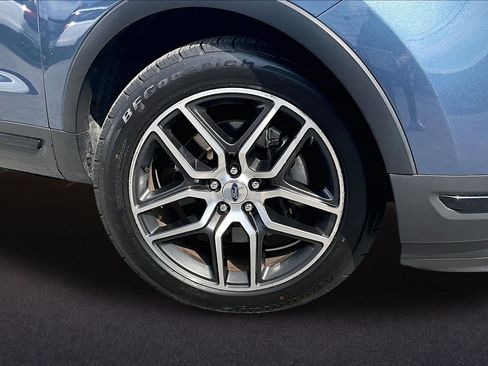 Certified 2018 Ford Explorer Sport AWD/4WD image 9