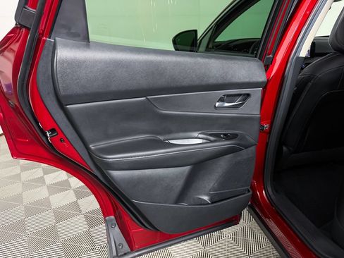 Certified 2025 Nissan Murano SV FWD image 41