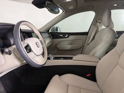 Used 2022 Volvo XC60 B6 Inscription w/ Advanced Package image 33