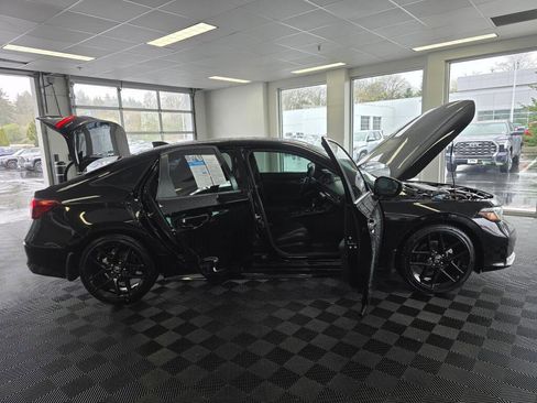 Used 2025 Honda Civic Sport image 17