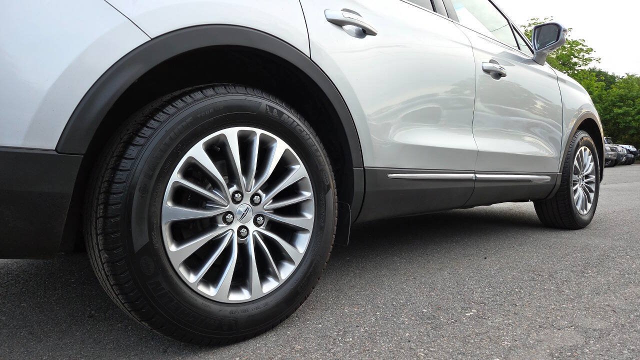 Used 2016 Lincoln MKX Select w/ Select Plus Package AWD/4WD image 15