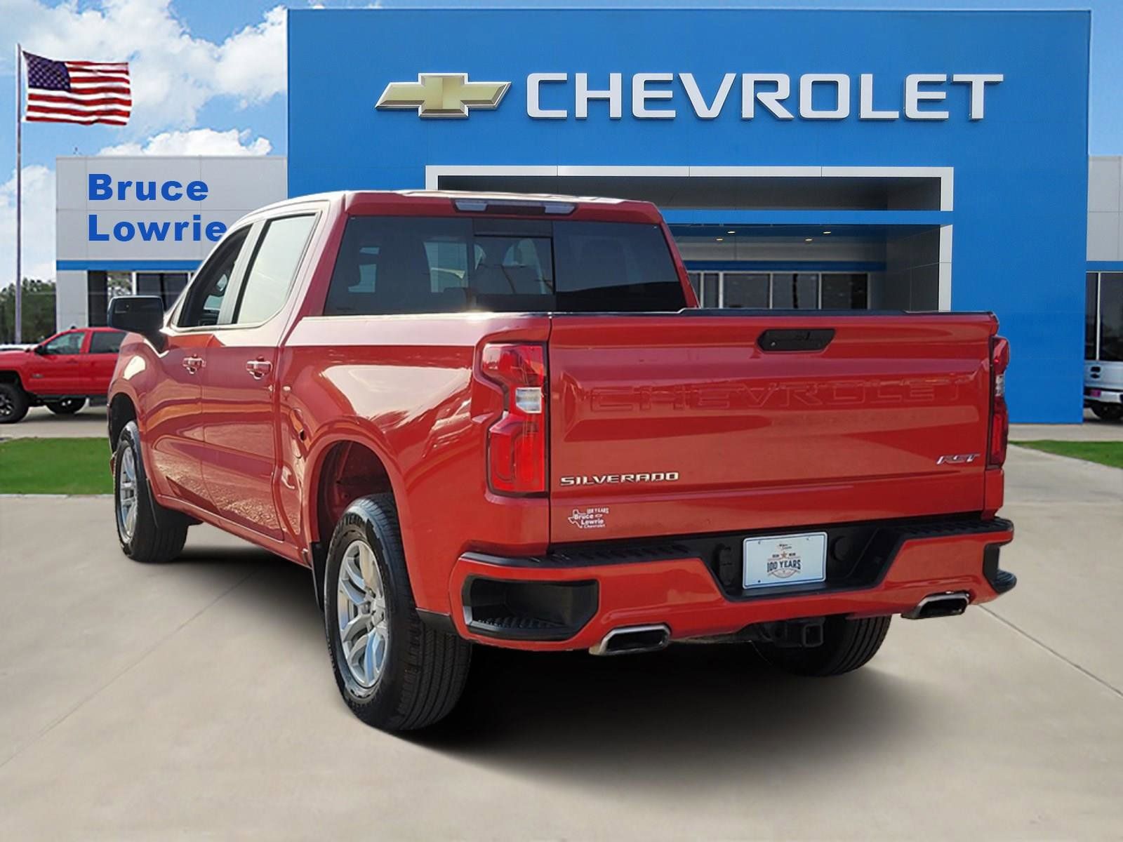 Used 2021 Chevrolet Silverado 1500 RST w/ Convenience Package II AWD/4WD image 4