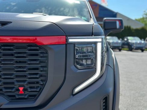 New 2026 GMC Sierra 1500 AT4 w/ AT4 Premium Package AWD/4WD image 38