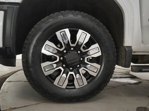 Used 2025 GMC Sierra 2500 Denali w/ Denali Reserve Package image 32