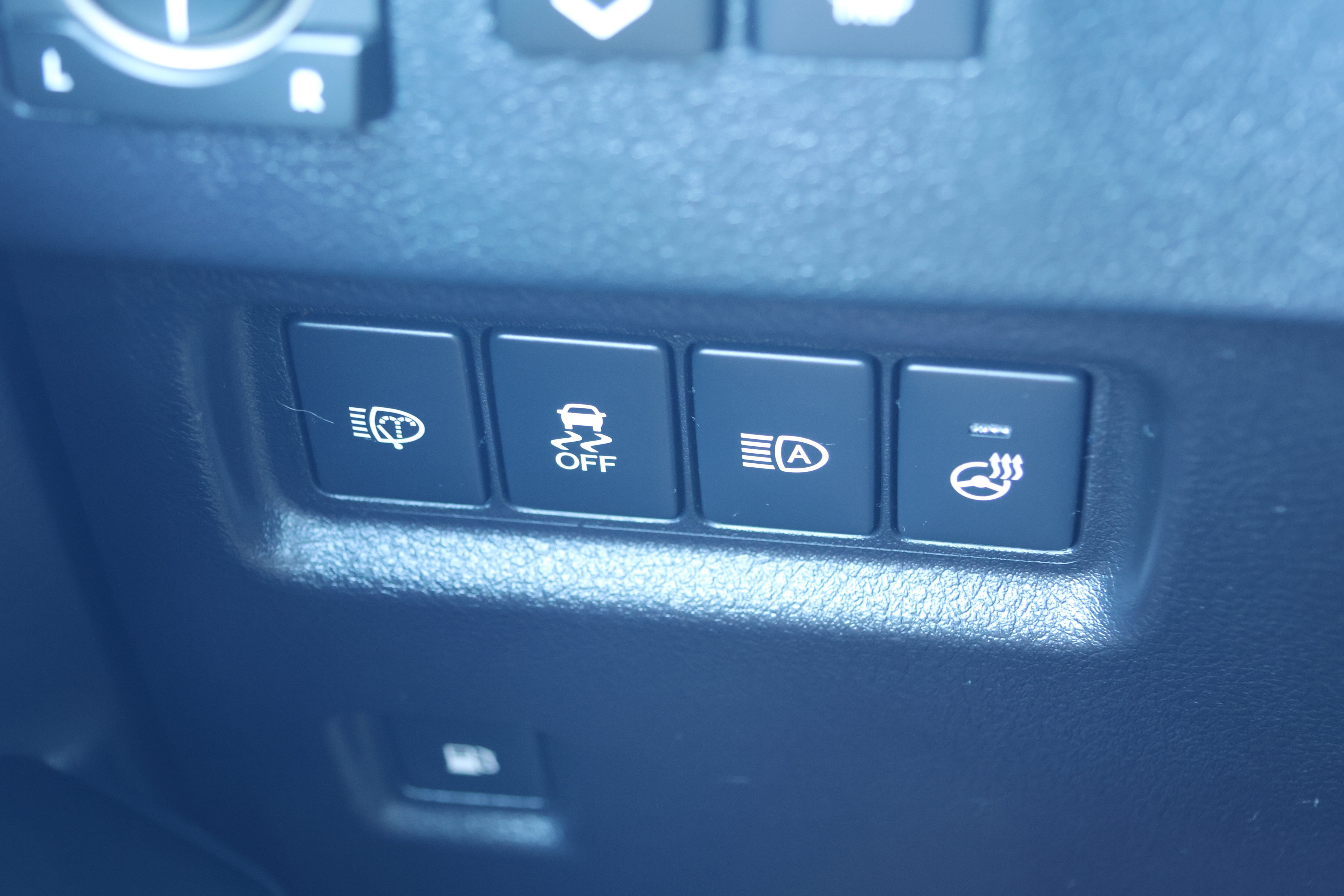 Used 2023 Lexus GX 460 Premium w/ Accessory Package AWD/4WD image 16