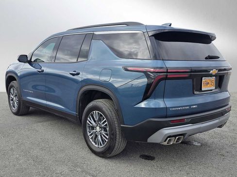 Certified 2026 Chevrolet Traverse LT AWD/4WD image 5