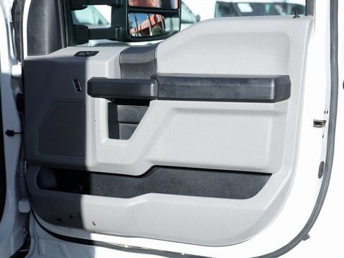 Used 2020 Ford F550 2WD Crew Cab Super Duty image 39