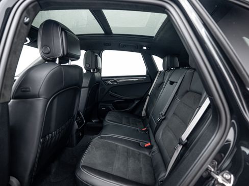 Certified 2024 Porsche Macan GTS AWD/4WD image 20